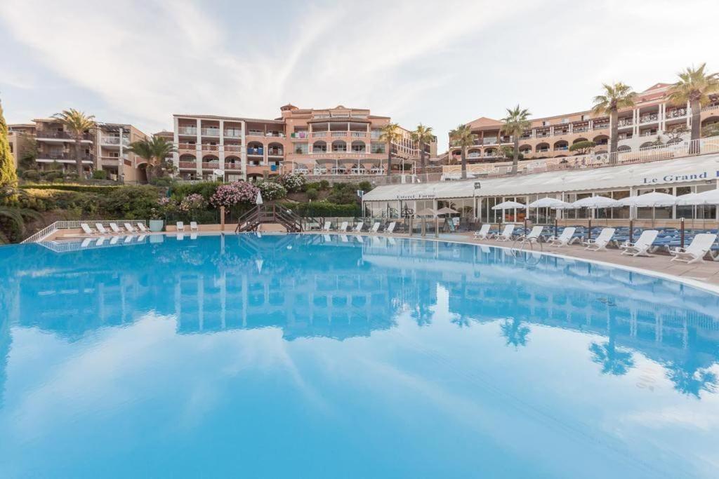 Dans Un Cadre D'Exception, Vue Mer Panoramique A Agay Cote D'Azur, Village Vacances Cap Esterel, T2 Avec Jardin, Golf, Climatisation, Wifi, 5 Piscines Saint-Raphael (Var) Exterior foto