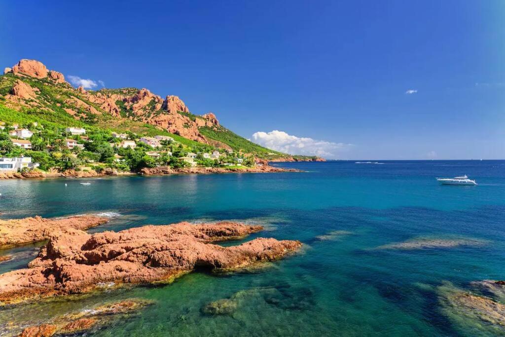 Dans Un Cadre D'Exception, Vue Mer Panoramique A Agay Cote D'Azur, Village Vacances Cap Esterel, T2 Avec Jardin, Golf, Climatisation, Wifi, 5 Piscines Saint-Raphael (Var) Exterior foto