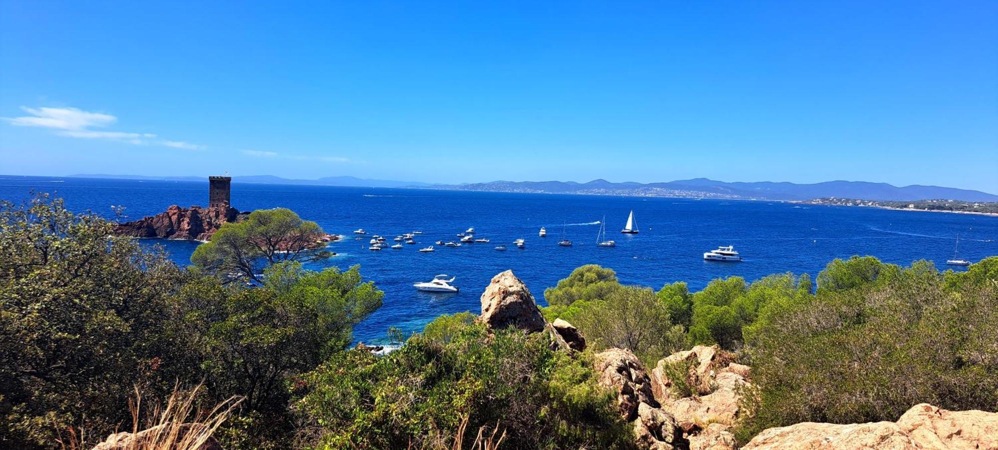 Dans Un Cadre D'Exception, Vue Mer Panoramique A Agay Cote D'Azur, Village Vacances Cap Esterel, T2 Avec Jardin, Golf, Climatisation, Wifi, 5 Piscines Saint-Raphael (Var) Exterior foto